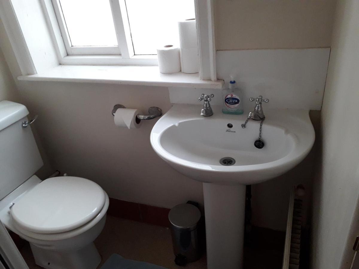 Lantern House Hotel CBG Екстериор снимка
