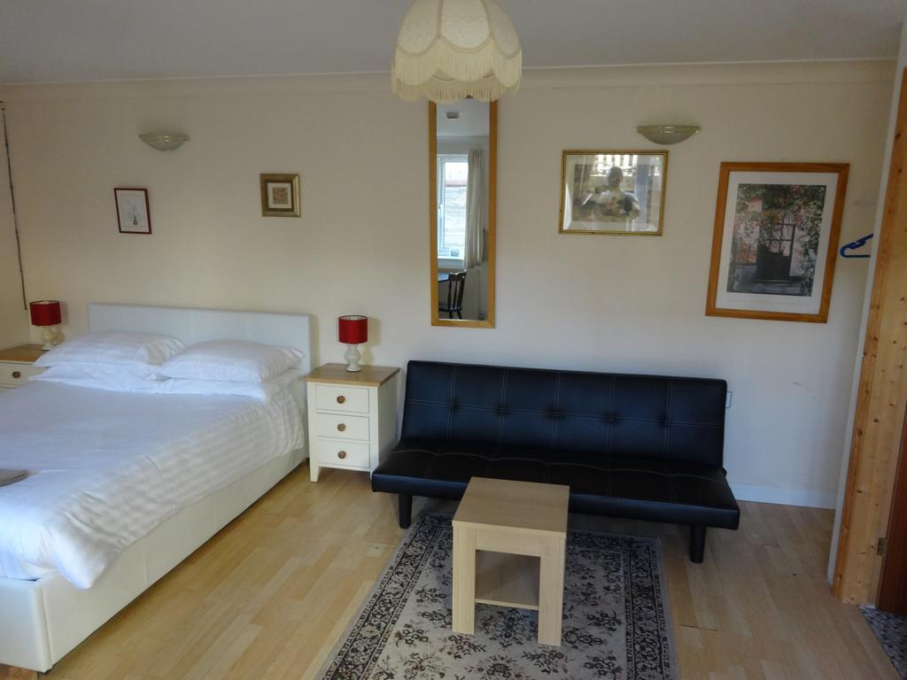 Lantern House Hotel CBG Екстериор снимка