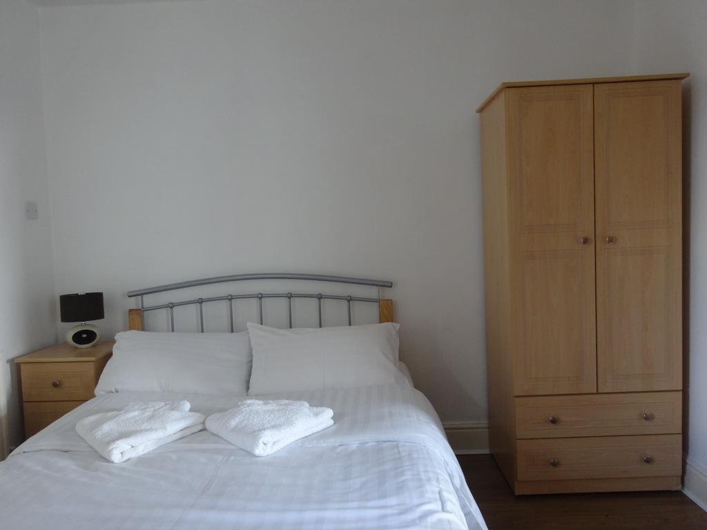 Lantern House Hotel CBG Стая снимка